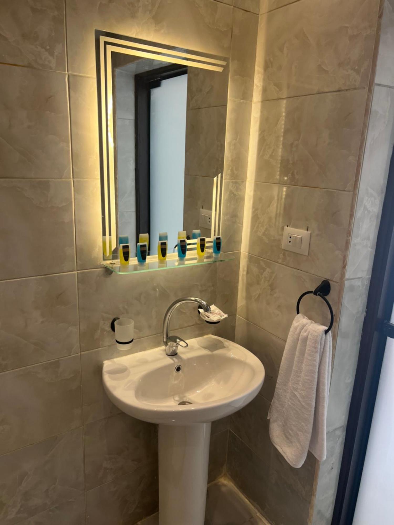 New Glamour Pyramids Hotel Kafrat al Jabal Luaran gambar