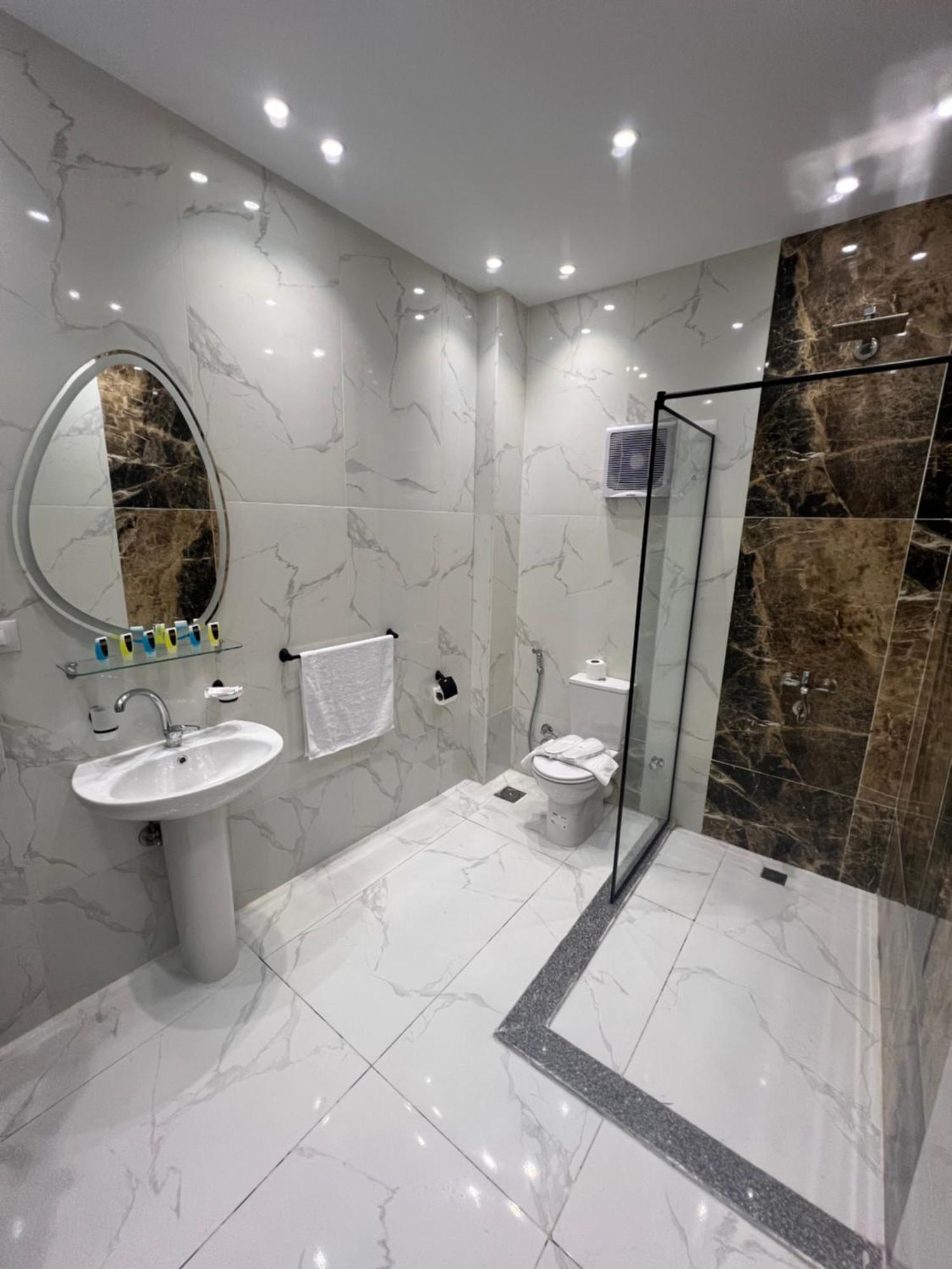 New Glamour Pyramids Hotel Kafrat al Jabal Luaran gambar